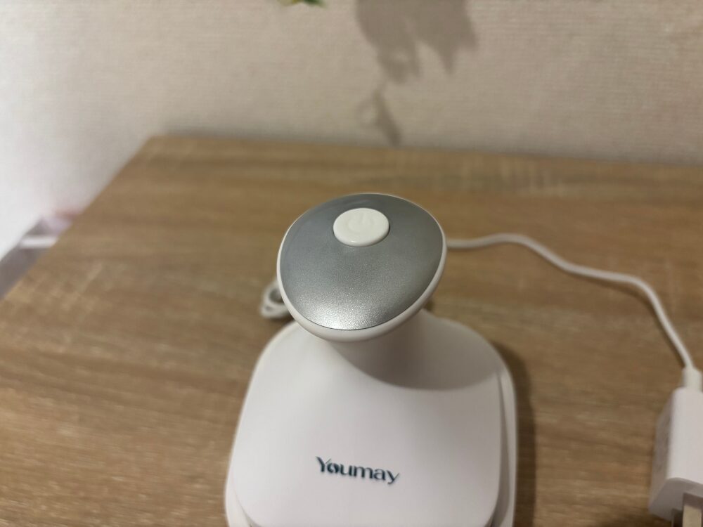 Youmay頭皮電動ブラシのボタン画像