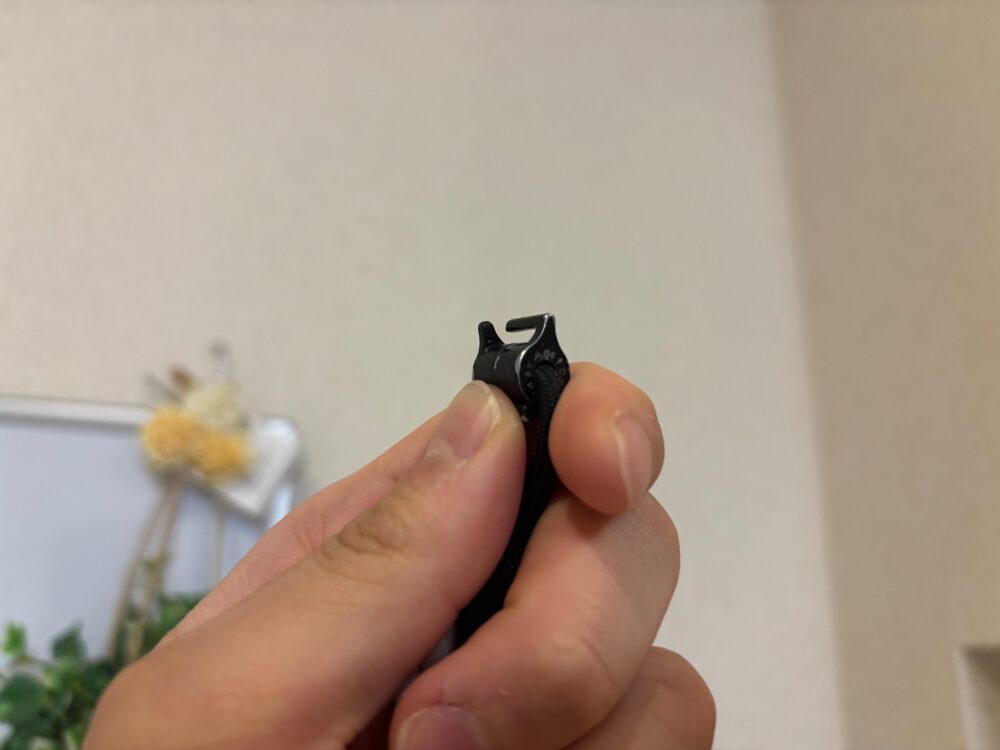 MOFTスマホストラップの装着器具