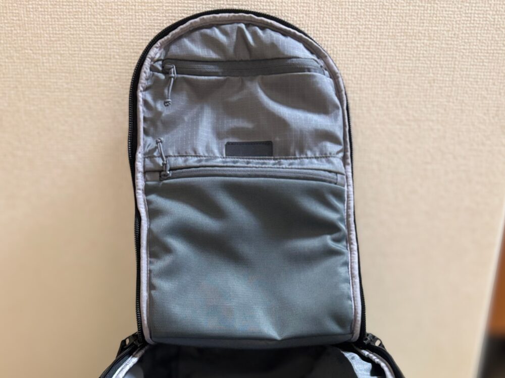 MaxBackpack　小物収納　画像