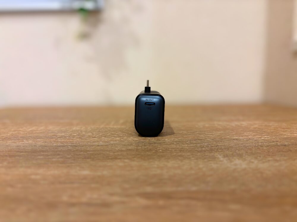 Anker Nano Power Bank の側面の画像