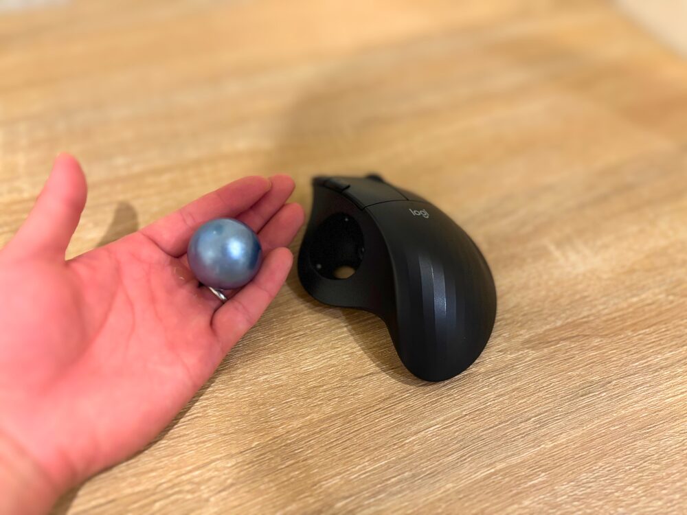 M575 マウス　トラックボール　画像