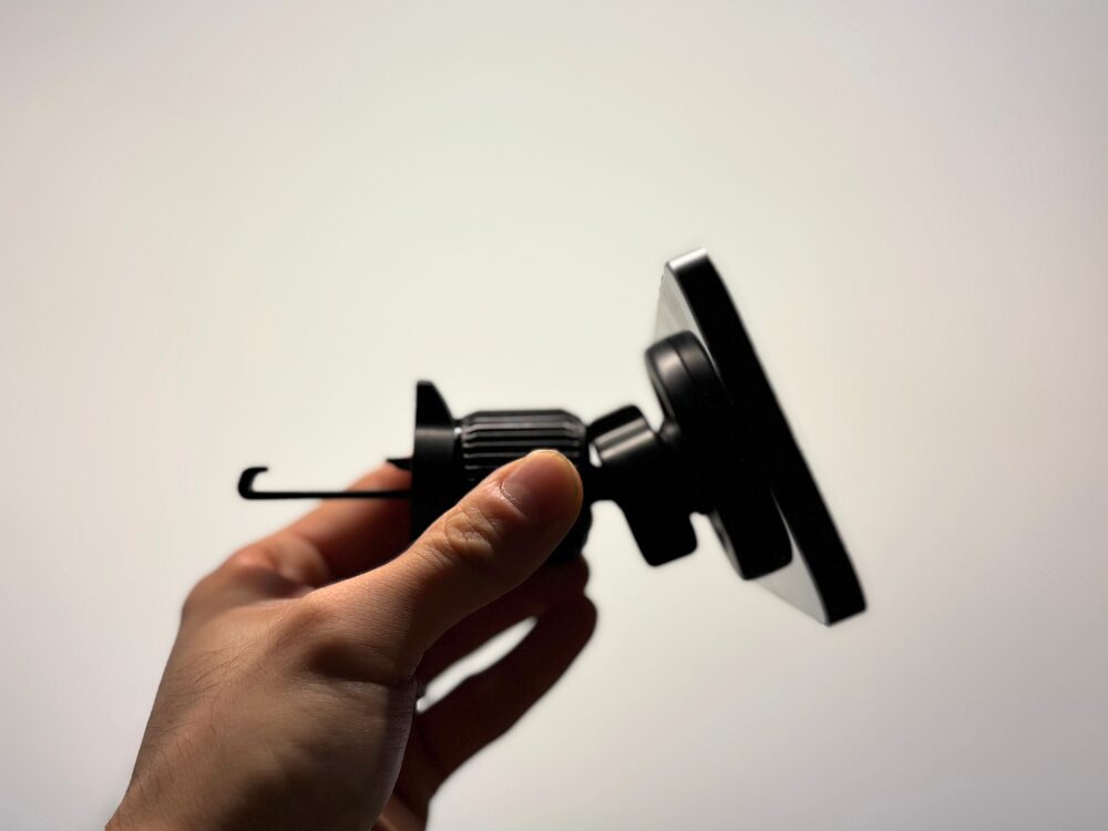 UGREEN MagSafe車載ホルダー　角度　上　画像