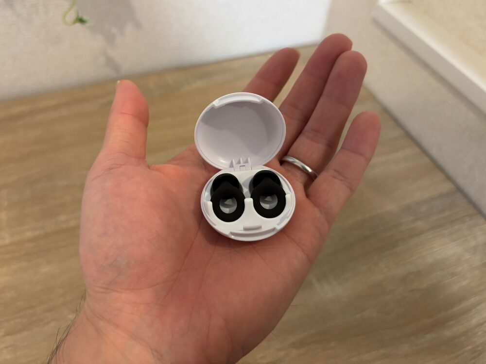 Loop Quiet 2のケースを開けた状態の画像