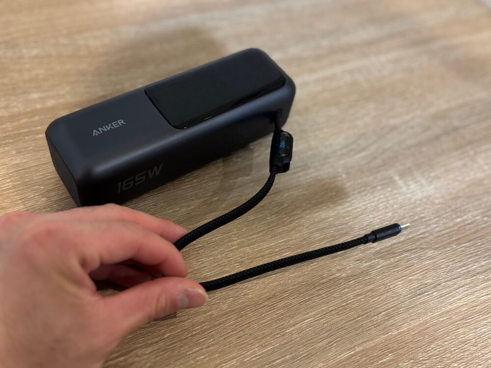 Anker Power Bank 25000mAh ストラップ　画像