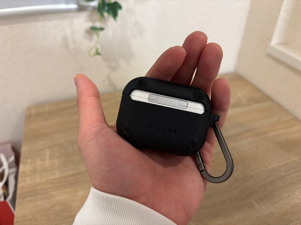 Ringke Onyx Magnetic AirPods Pro 3用ケースの背面の画像