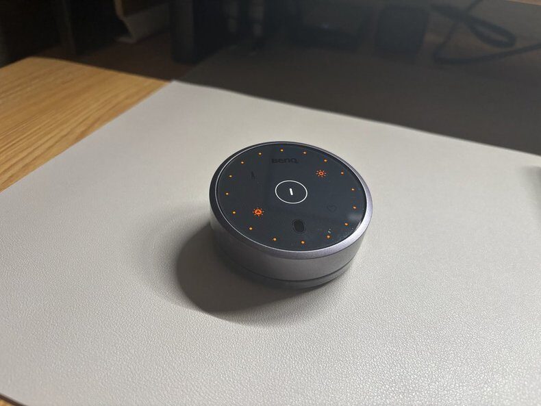 BenQ ScreenBar Halo　リモコン操作　画像