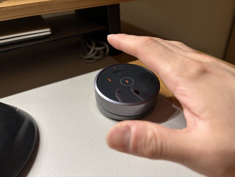 BenQ ScreenBar Halo　リモコン　画像