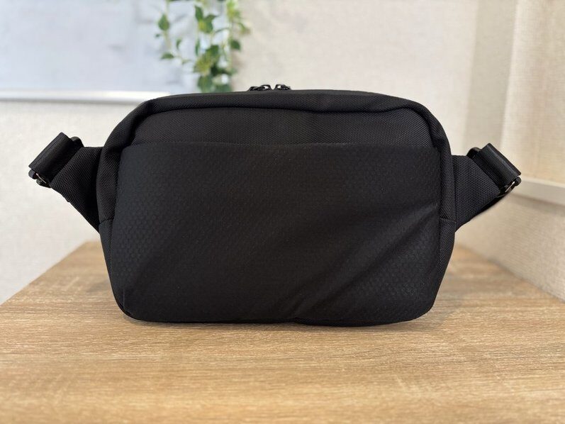 zepirion Urban Sling　背面　画像