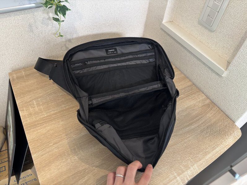 zepirion Urban Sling　収納　画像