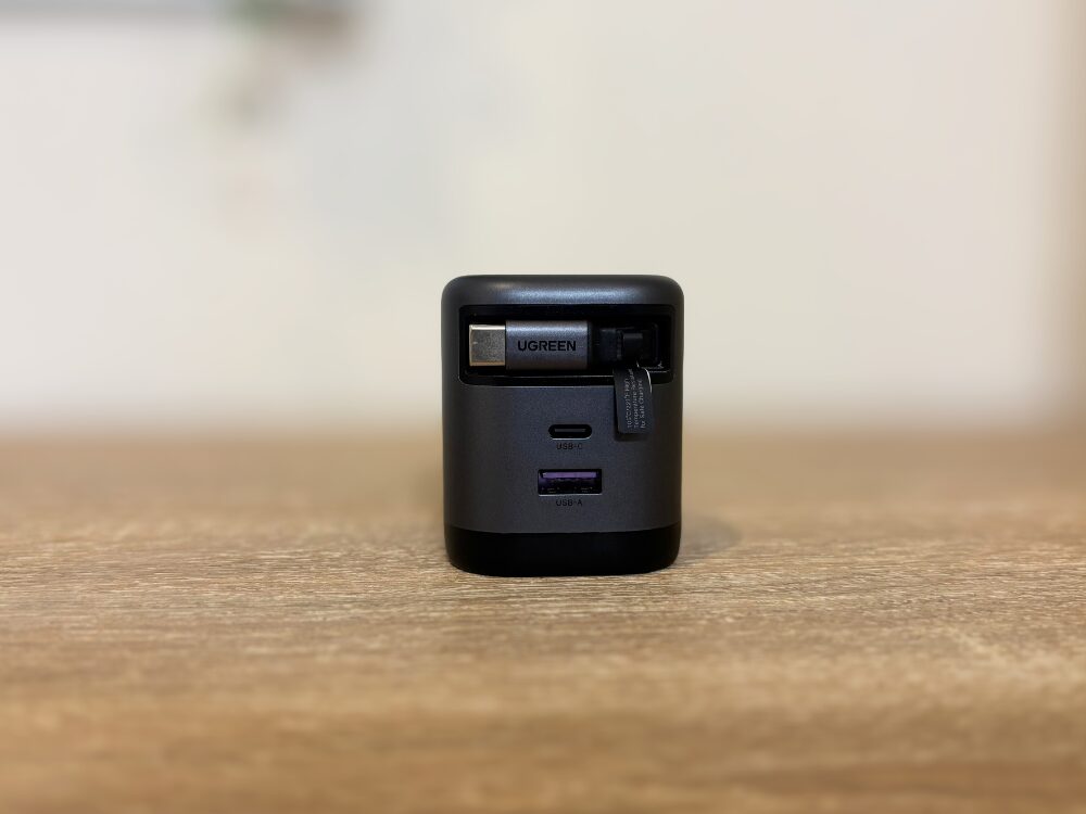 UGREEN Nexode 巻き取り式 USB-Cケーブル内蔵 充電器 65W ポート　画像