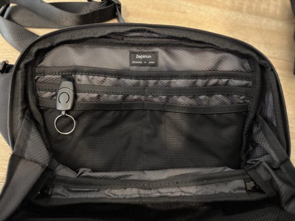 zepirion Urban Sling　収納　画像