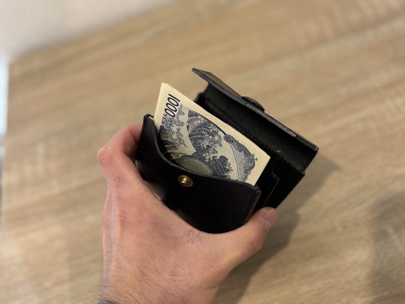 HATCHBACK　紙幣マジック